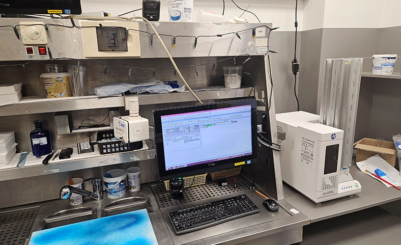 Drukarka kaseta w laboratorium